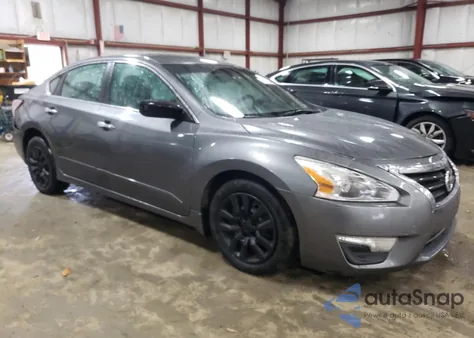 2015 Nissan Altima 2.5 z USA, uszkodzony, nr VIN 1N4AL3AP8FC185498